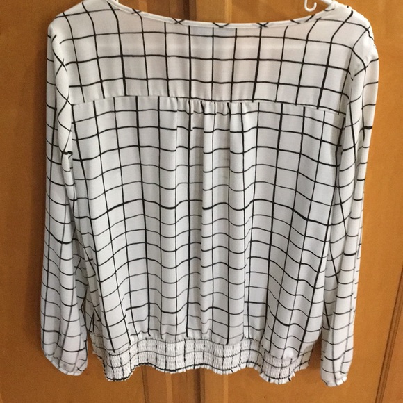 Apt. 9 Blouse - Picture 3 of 11